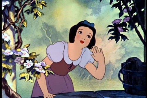 Berbusana Ala Disney Princess Snow White 
